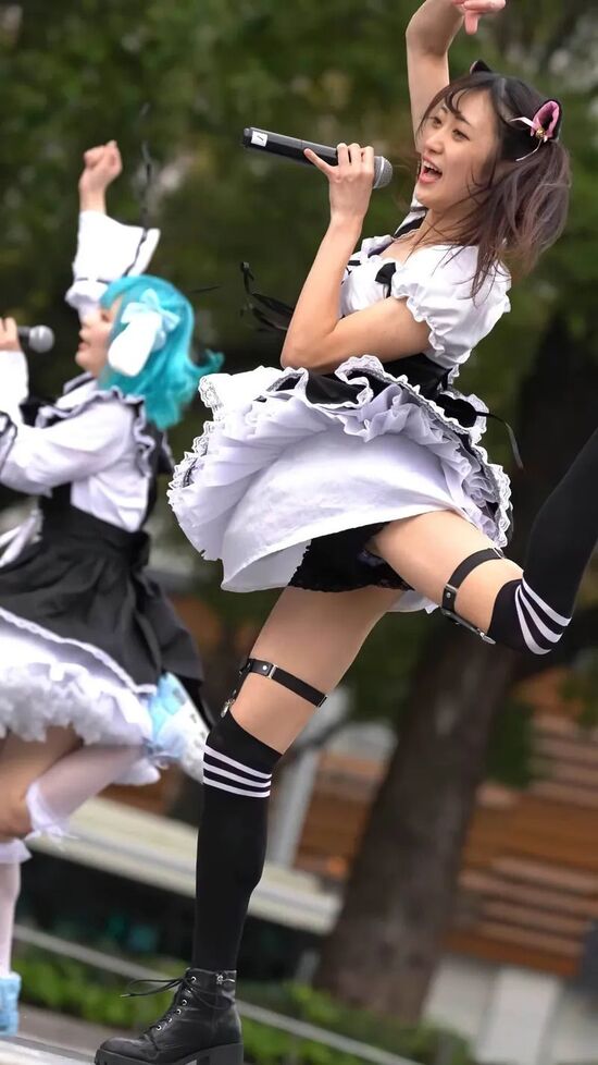 画像31歳アイドル「女の子と触れ合ったことがないネットのおじさんたち、今時のミニスカには全て中にズボンがついています」 画像1