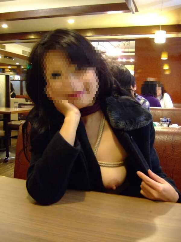 動画ドスケベ痴女、本屋に行く 画像1