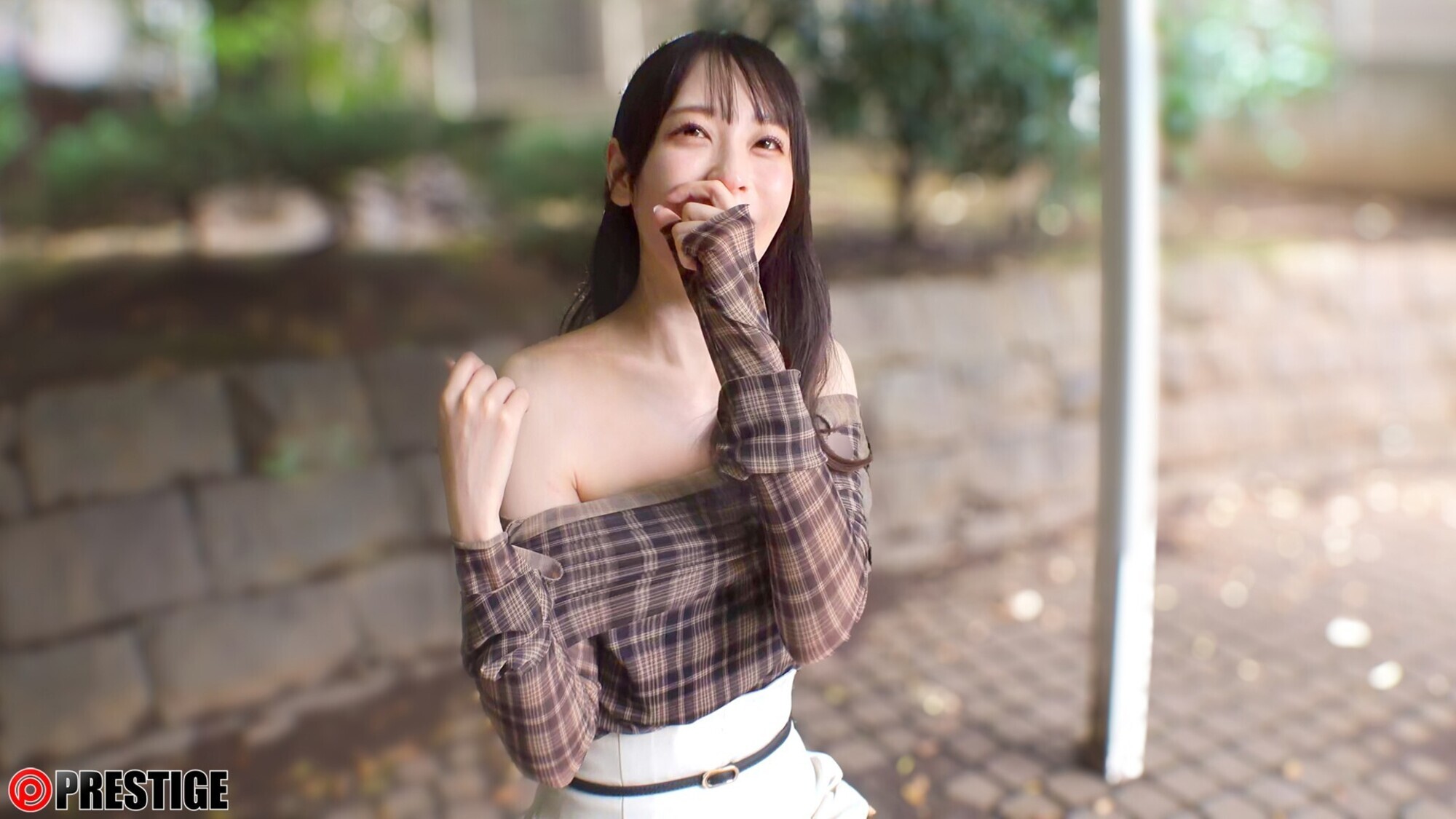 【画像】男だらけの雀荘でAV女優が働いたらやっぱりこうなる