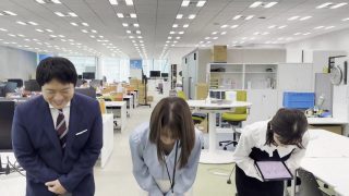 【画像】藤井由依アナ　お辞儀で谷間がチラ見え！！【GIF動画あり】のアイキャッチ画像