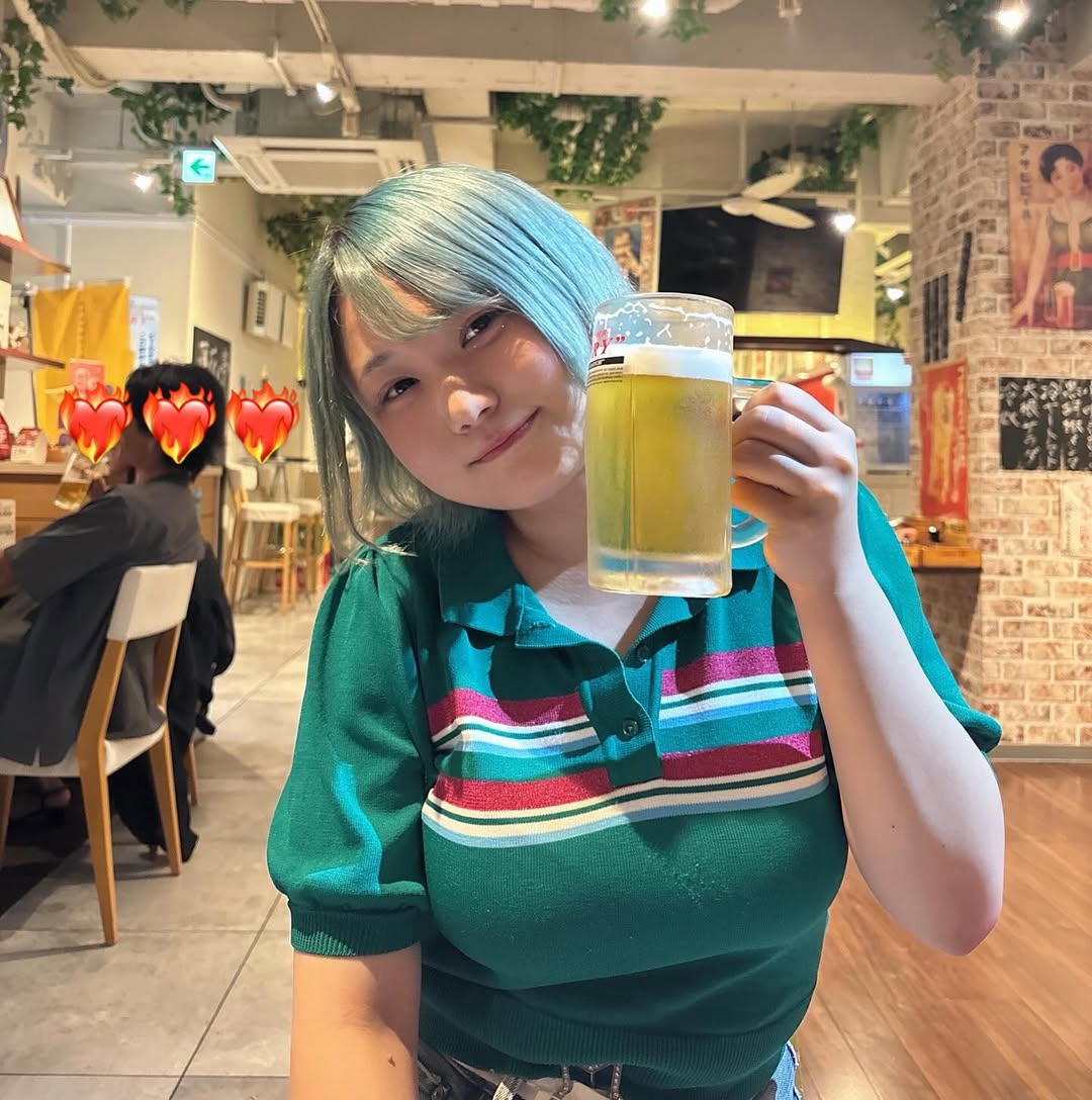 画像吉本女芸人さん、凶器の『胸』攻撃www 画像2 画像吉本女芸人さん、凶器の『胸』攻撃www 画像2