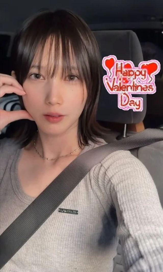 画像本田翼、シートベルトでさりげなくパイスラwwくっきりおっぱいがエロいぞ!! 画像4 画像本田翼、シートベルトでさりげなくパイスラwwくっきりおっぱいがエロいぞ!! 画像4