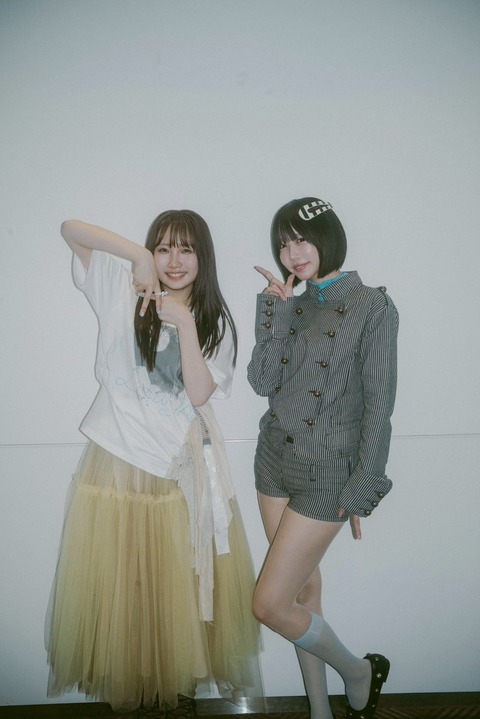 画像あのちゃん 超ミニ丈の衣装に「以前のガリガリとは違う」「程よくお肉がついてスタイルめちゃいい」健康的な美脚が話題 画像4 画像あのちゃん 超ミニ丈の衣装に「以前のガリガリとは違う」「程よくお肉がついてスタイルめちゃいい」健康的な美脚が話題 画像4