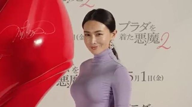 画像長谷川京子、ピタピタドレスで巨乳とお尻が丸出しにwwこれはエロ過ぎる!! 画像14 画像長谷川京子、ピタピタドレスで巨乳とお尻が丸出しにwwこれはエロ過ぎる!! 画像14