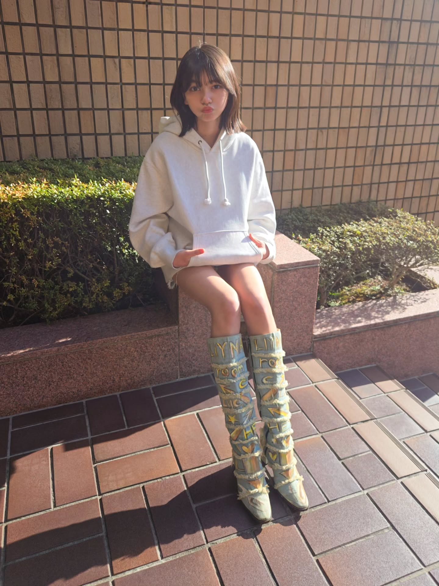 【画像】天才てれびくんのJCさん(13)、もしや穿いて…！？