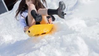 【画像】JKが雪遊び中にパ〇チラｗｗｗ2026年05月05日のアイキャッチ画像