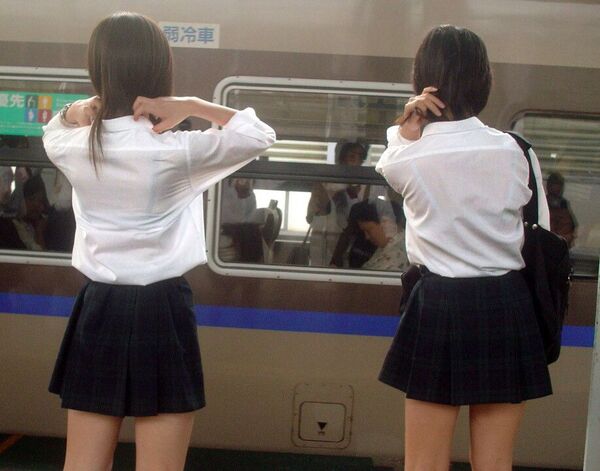 画像JKのスカート、夏の暑さでムレッムレ 画像19 画像JKのスカート、夏の暑さでムレッムレ 画像19